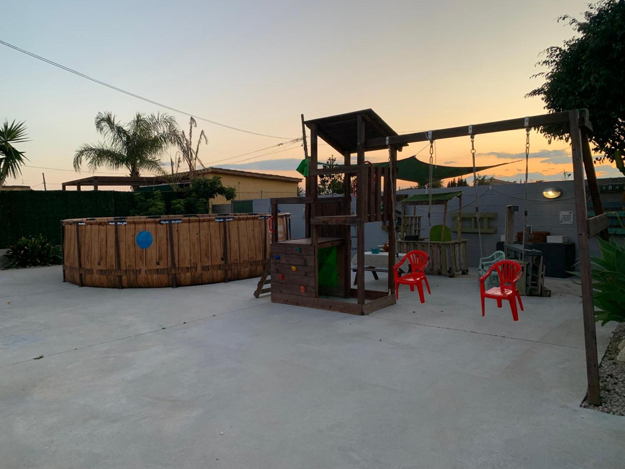 Casa Enric , Con Zona Infantil, Piscina Y Parking Privado Guest House Deltebre Exterior photo